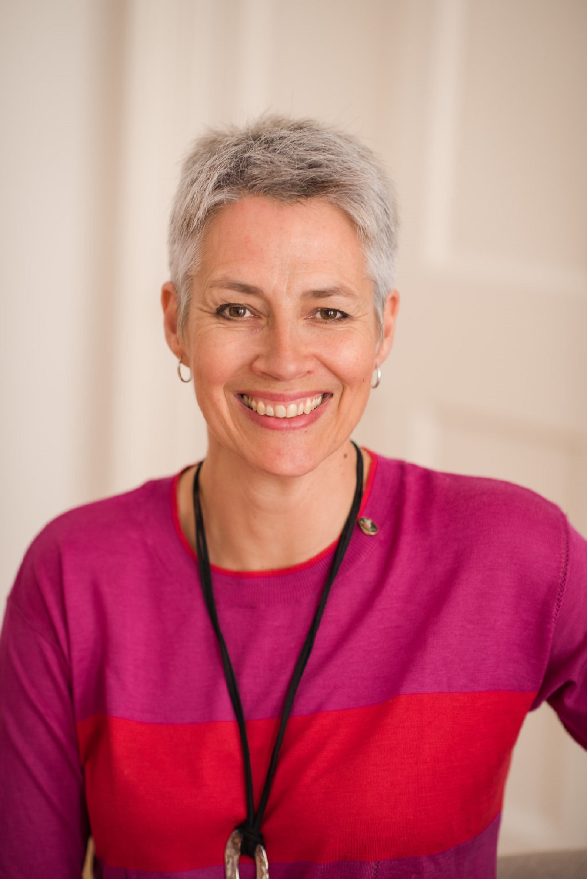 Evelyn Simpson - Expert Leadership Coach for Pathfinder