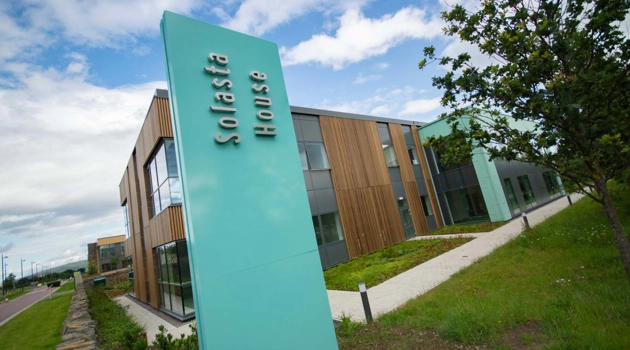 Signpost outside Solasta house building on Inverness Campus